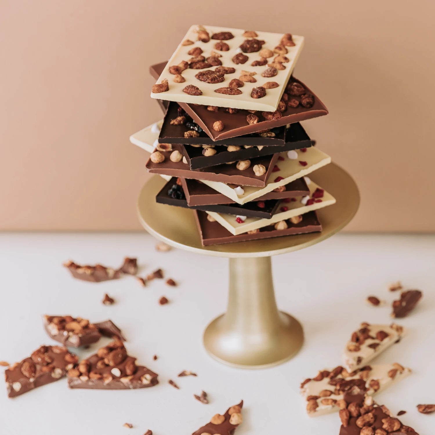 Chocolade plakken op een stapel