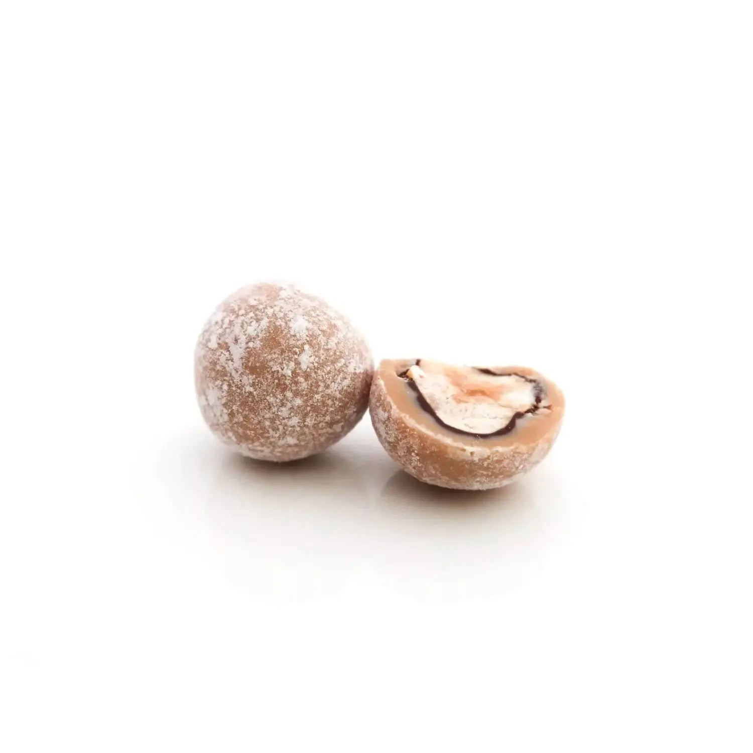 Coated hazelnuts karamel zeezout - hazelnootdragees | Coco & Sebas
