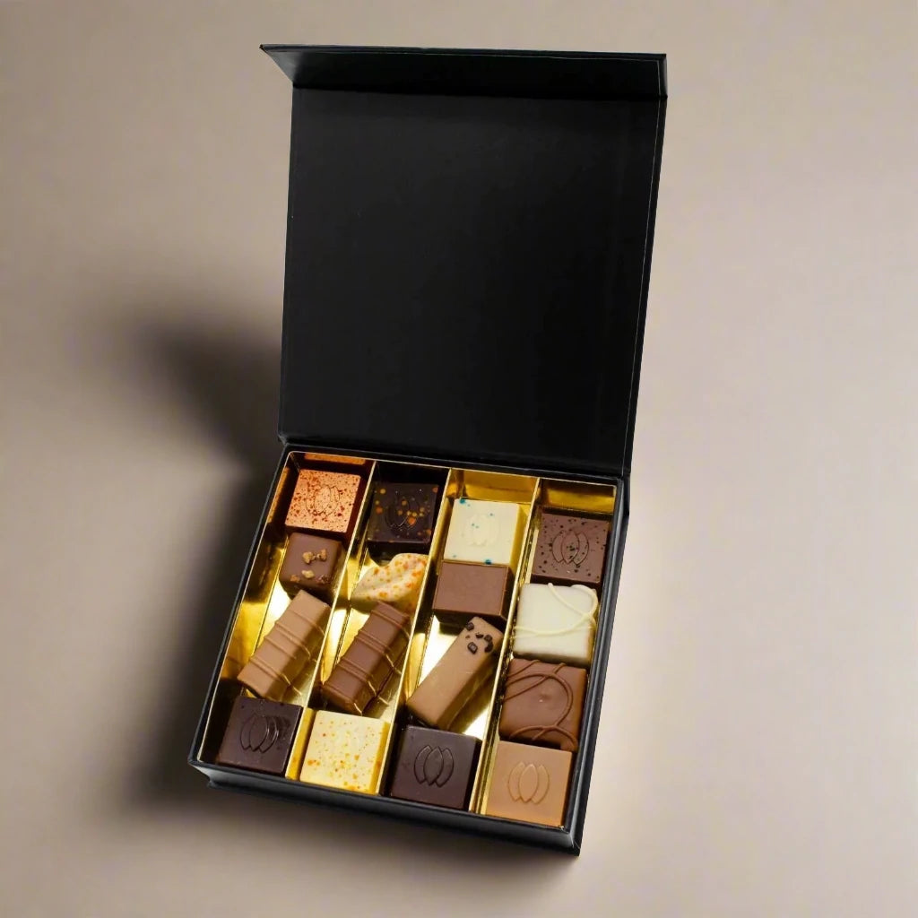 Luxury bonbon box 16 pieces alcohol-free