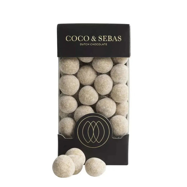 Coated hazelnuts karamel zeezout - hazelnootdragees Coco & Sebas chocolade cadeau