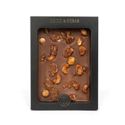 Chocolate tablet - plak melkchocolade met gekarameliseerde noten - Coco & Sebas