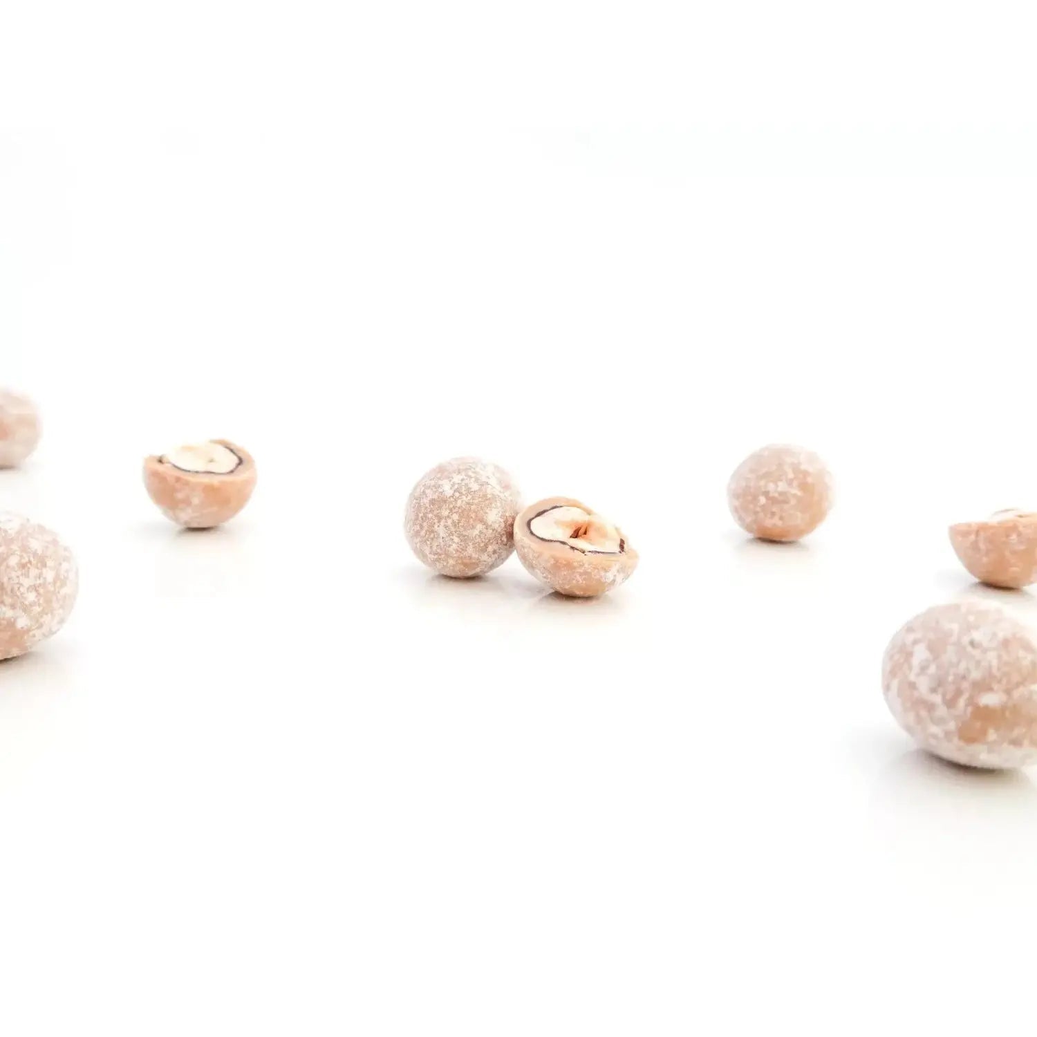 Coated hazelnuts karamel zeezout - hazelnootdragees - Coco & Sebas