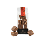 Pinda Karamel Cubes Melkchocolade | Coco & Sebas