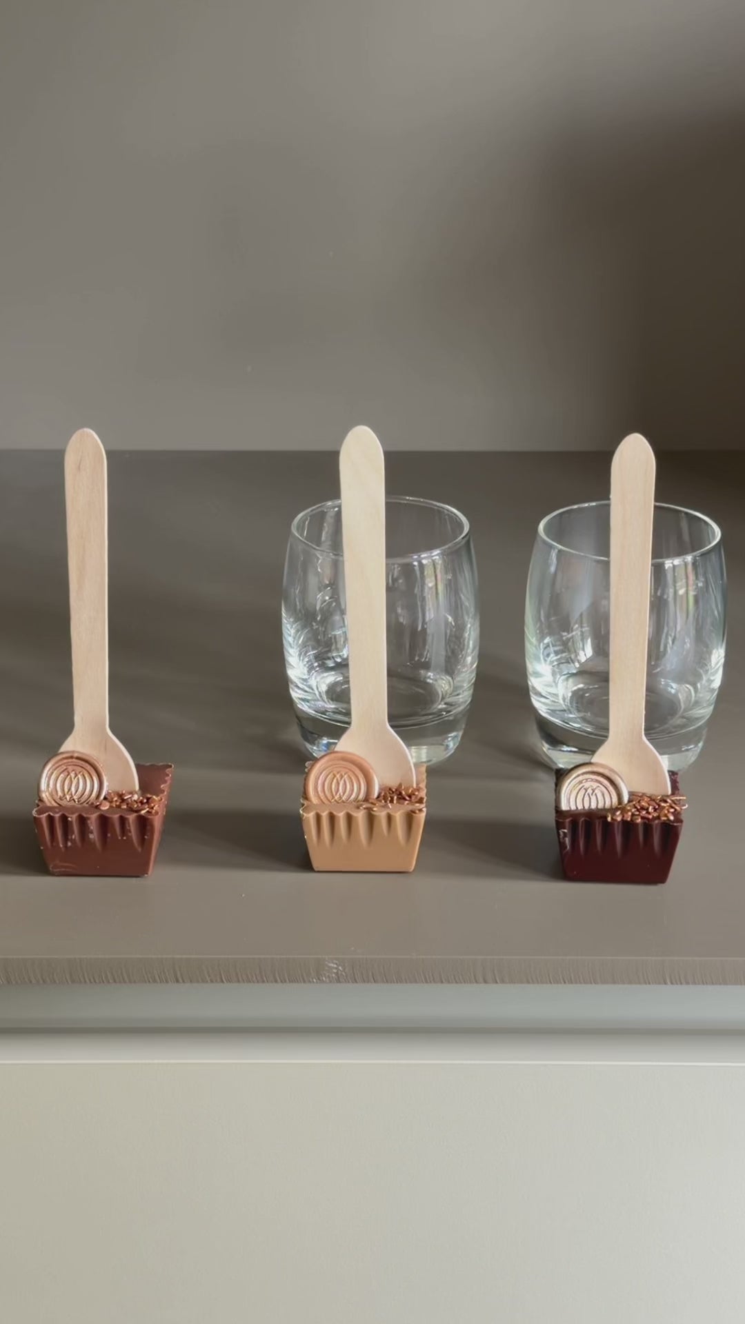 Video laden: Chocolate Spoon - Melkchocolade